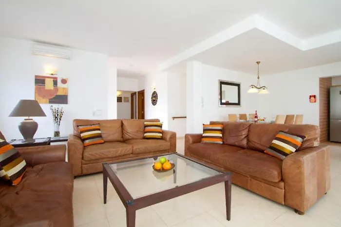 Acentejo Puerto Calero Lanzarote * プエルト・カレロ