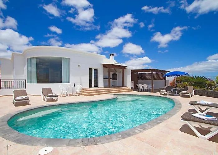 Acentejo Puerto Calero Lanzarote * プエルト・カレロ