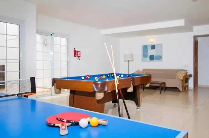 Acentejo Puerto Calero Lanzarote * プエルト・カレロ